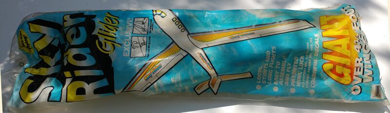 File:20250430 125626.Mel.BAG-06.front.crop.jpg