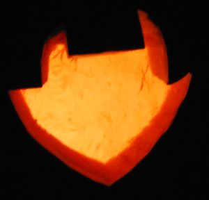 DSCF4345.2016-10-31.Bekquerel pumpkin in the dark.crop.JPG