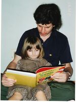 Thumbnail for File:1997-12-25.scanned-2018-04-11.pack-04.Woozle reads to Anna.adj-crop.jpg